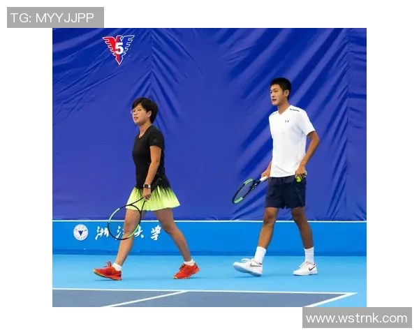 赛后分析:北京网球队与深圳网球队的默契配合与战术探讨 赛后分析:北京网球队与深圳网球队的默契配合与战术探讨