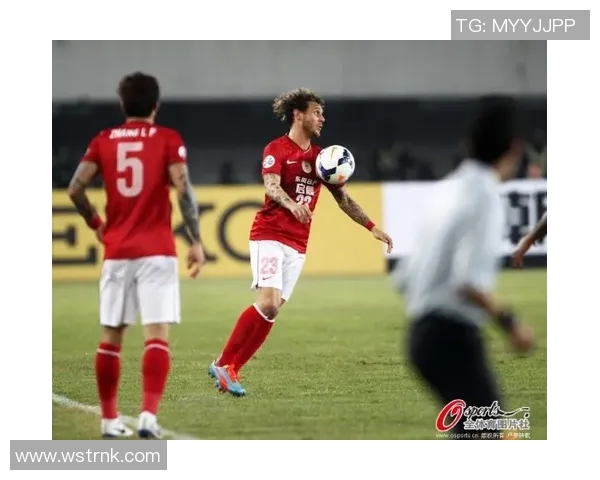 赛后分析:西安足球队与广州足球队在比赛中的战术灵活性对比 赛后分析:西安足球队与广州足球队在比赛中的战术灵活性对比