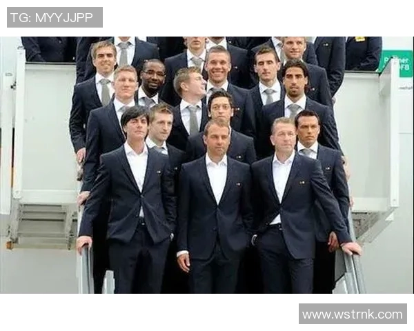 足球与篮球明星的正装风采大比拼谁更具魅力与风格 足球与篮球明星的正装风采大比拼谁更具魅力与风格